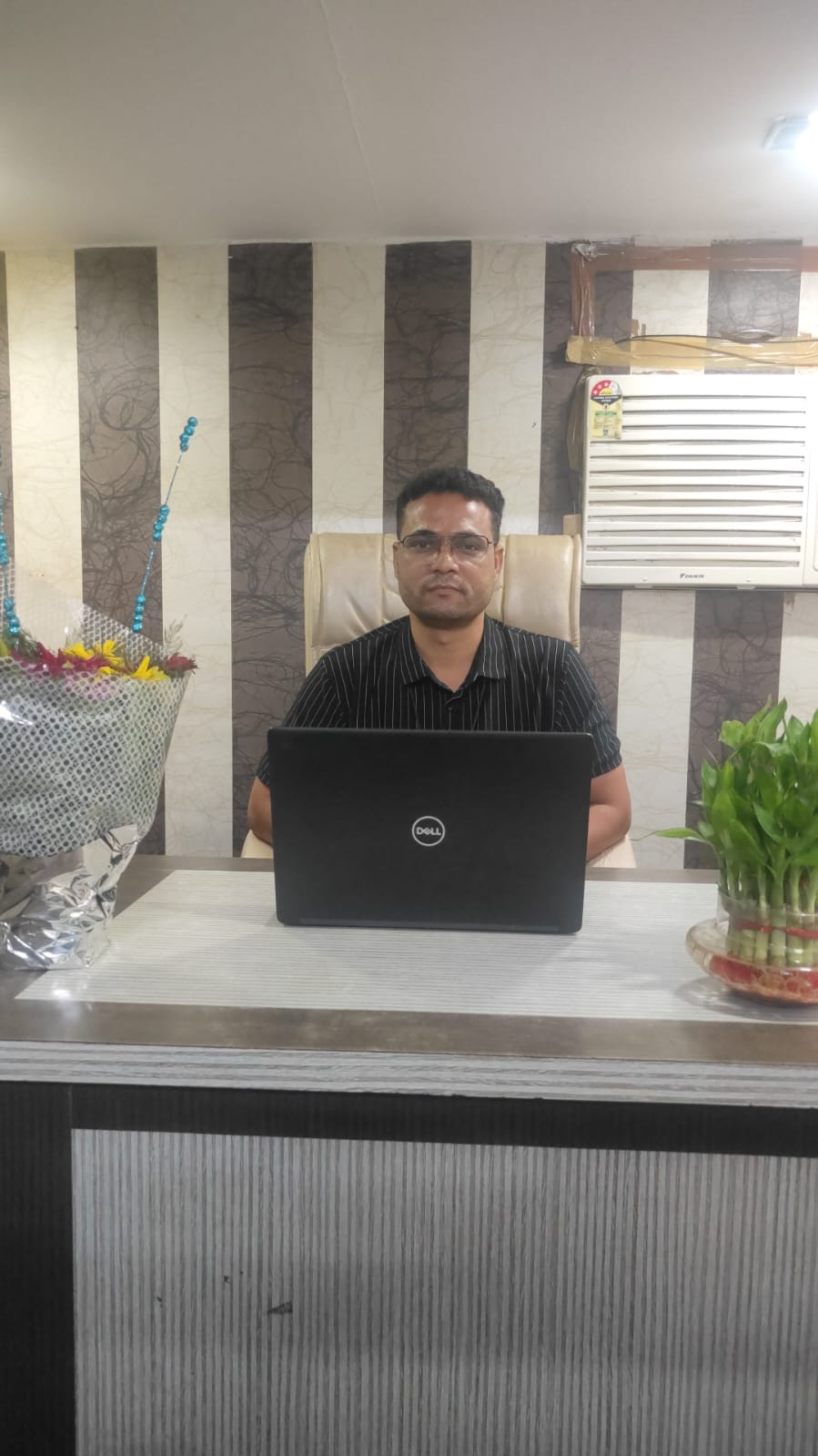 Mr. Vijay Kumar Dubey